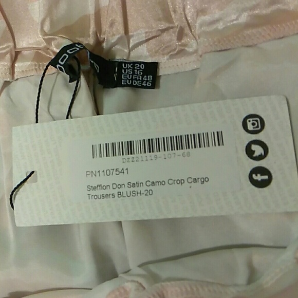 Pants - Picture 3 of 5